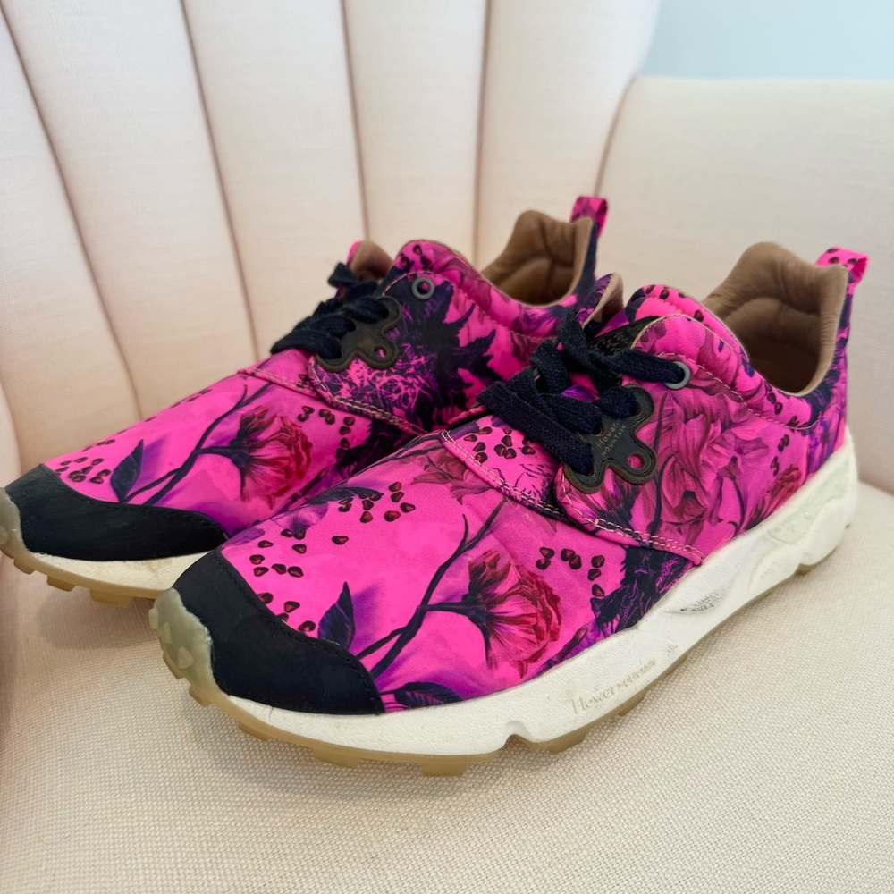 Flower Mountain Sneakers - worn only once - size 8 - runs large